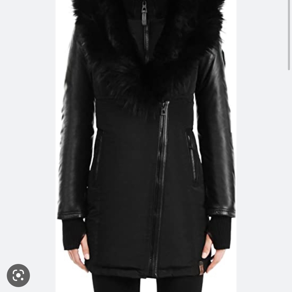 WINTER ALL BLACK GRACE COAT PARKA